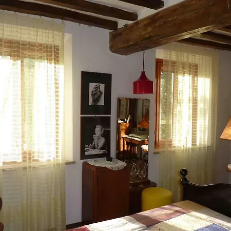 לינה וארוחת בוקר Casa Burani Borzano
