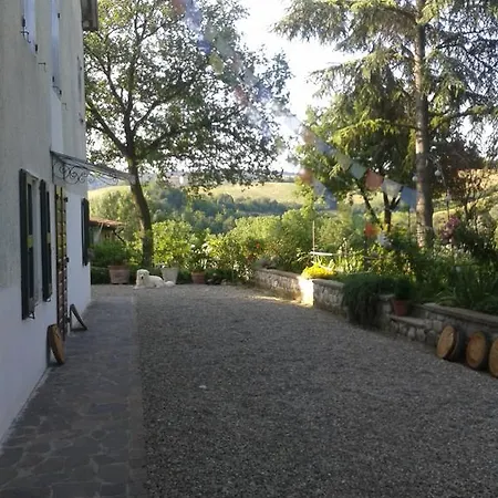 לינה וארוחת בוקר Casa Burani Borzano